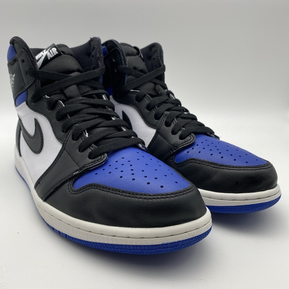 Size 10.5 - Jordan 1 Retro OG High Royal Toe (555088-041) - Picture 4 of 8